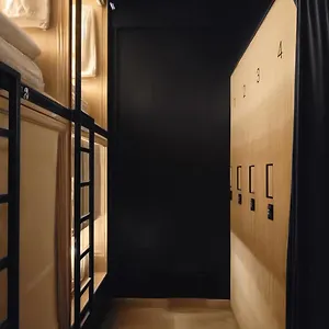  Hostel Westay Capsule United Arab Emirates